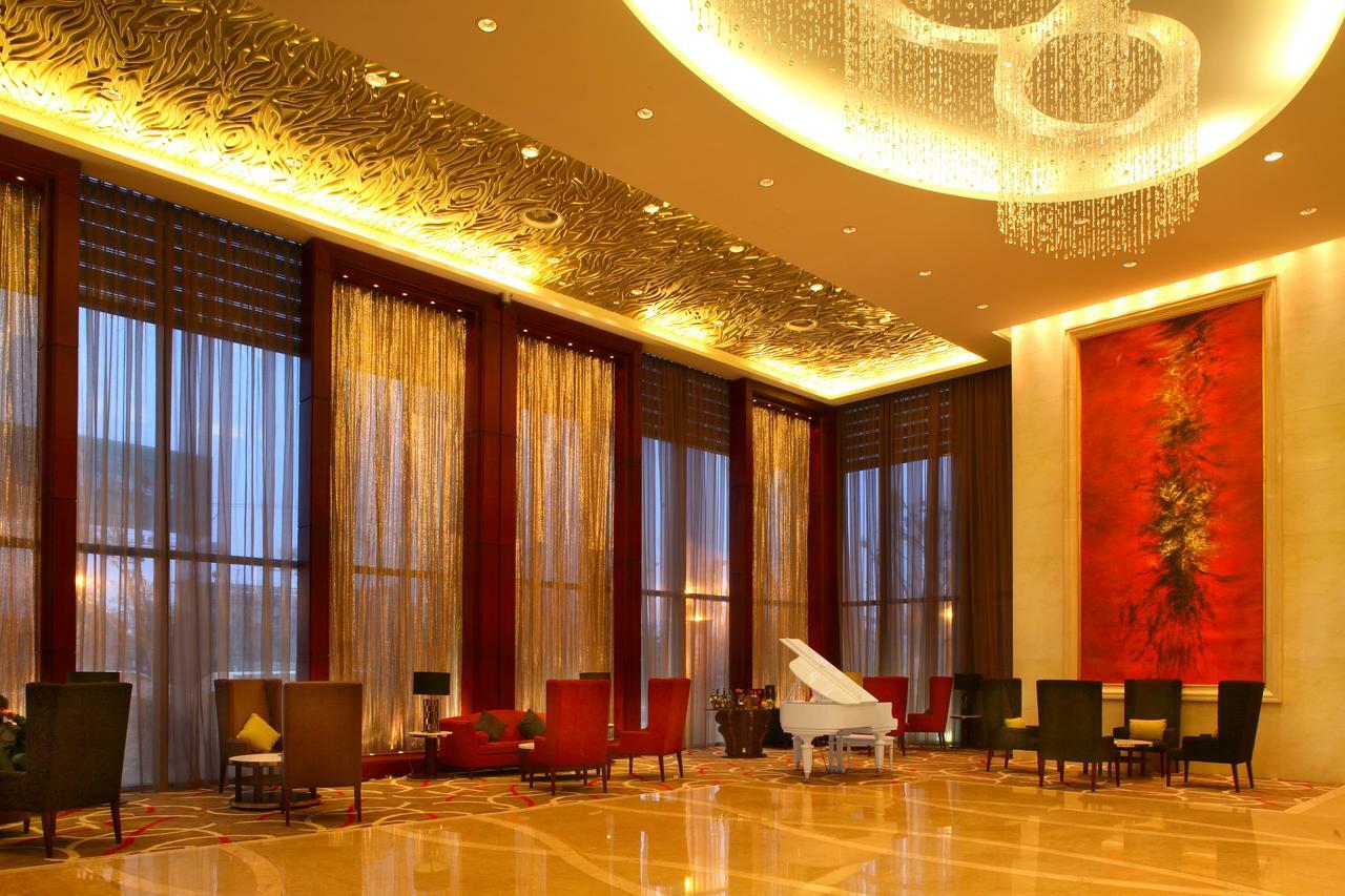 Howard Johnson All Suites Hotel Suzhou Szucsou Beltér fotó